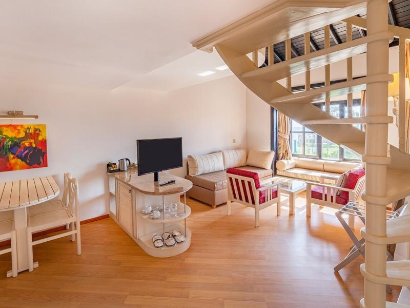 Sunrise Resort Hotel