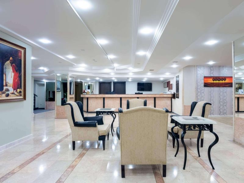 Senza Sunset Beach Hotel