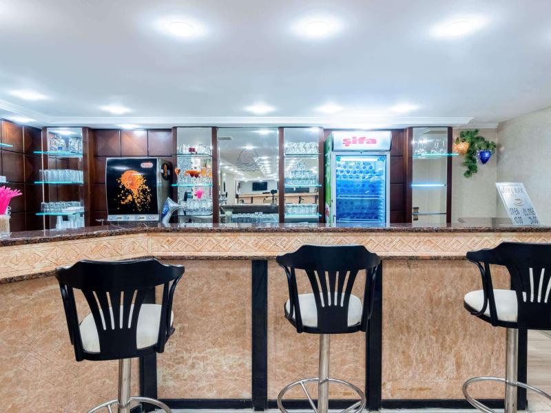 Senza Sunset Beach Hotel