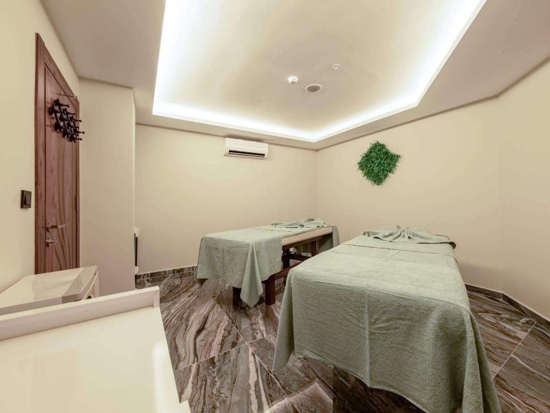 Senza Sunset Beach Hotel