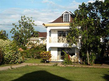 Sunset On The Beach Resort