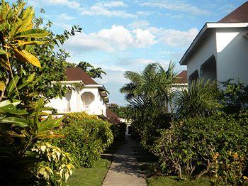 Sunset On The Beach Resort