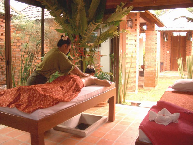 Sunset Park Resort & Spa