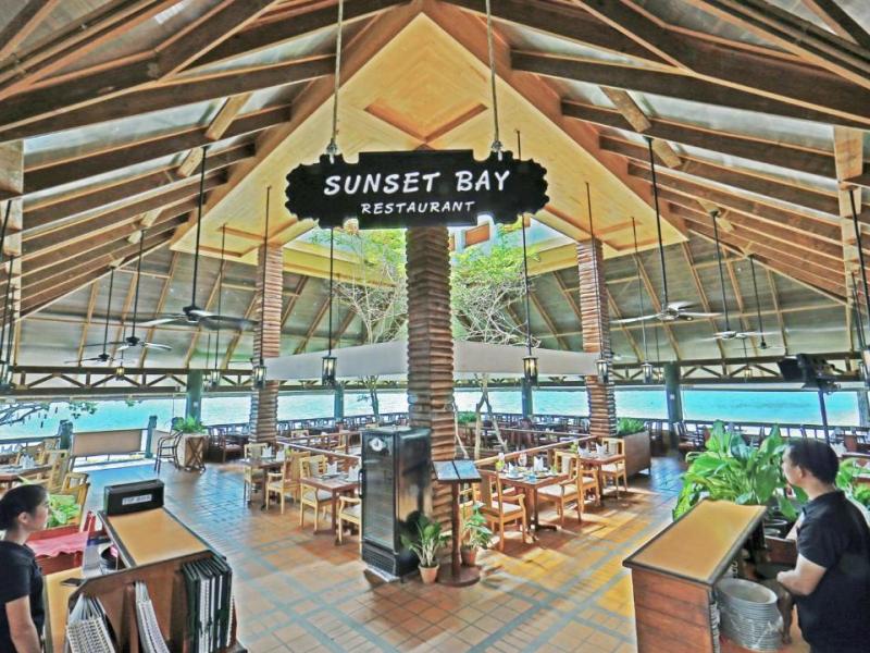 Sunset Park Resort & Spa