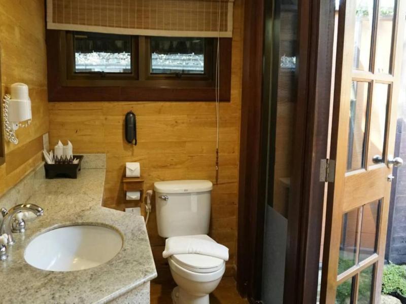 Sunset Park Resort & Spa