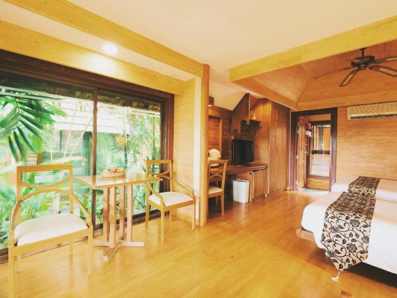 Sunset Park Resort & Spa