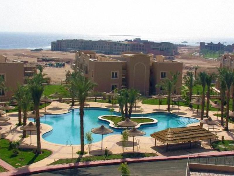 Pyramisa Sunset Pearl Beach & Golf Apartments