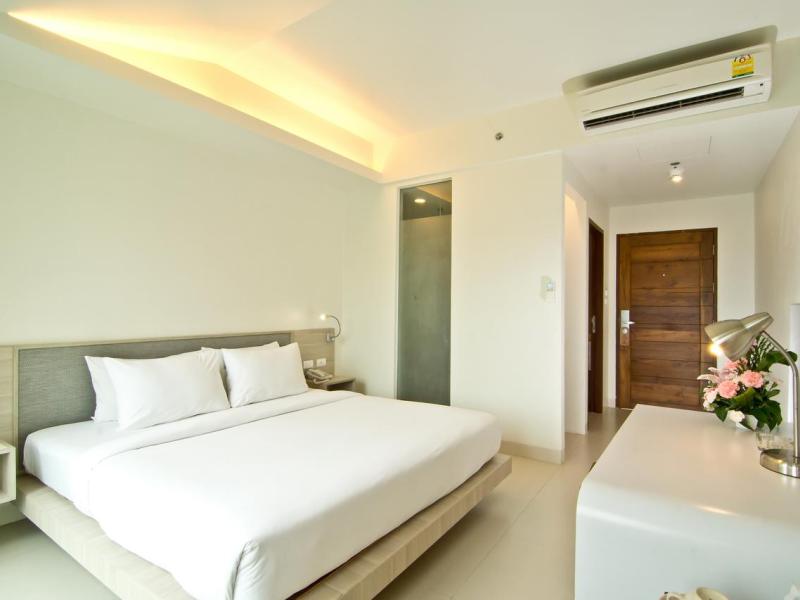 Sunshine Hotel & Residences