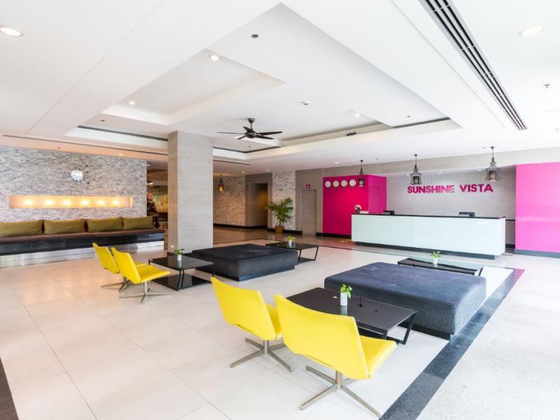 Sunshine Vista Hotel