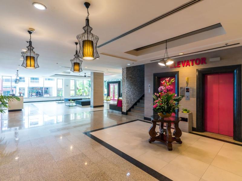 Sunshine Vista Hotel