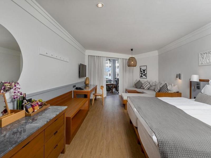 Sunwing Bangtao Beach