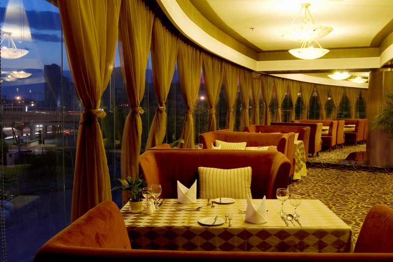 Super House International