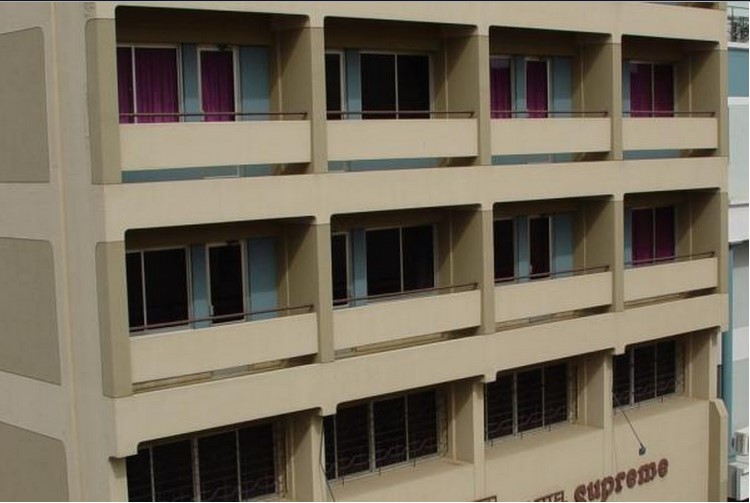 Hotel Supreme