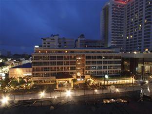 Movenpick Suriwongse Hotel Chiang Mai