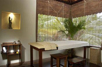 Отель Niraamaya Retreats Surya Samudra - Kovalam Индия, Керала, фото 11