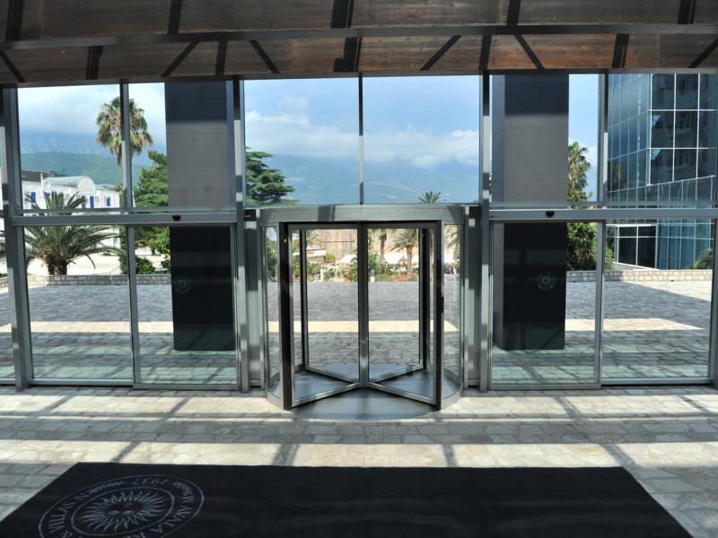 Avala Resort & Villas