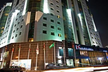 Отель Swiss-Belhotel Doha Катар, Доха, фото 1
