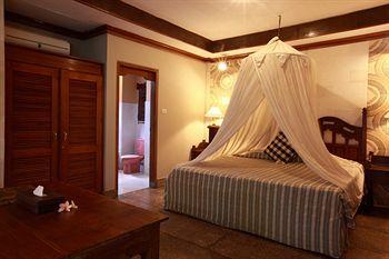 Taman Harum Cottages