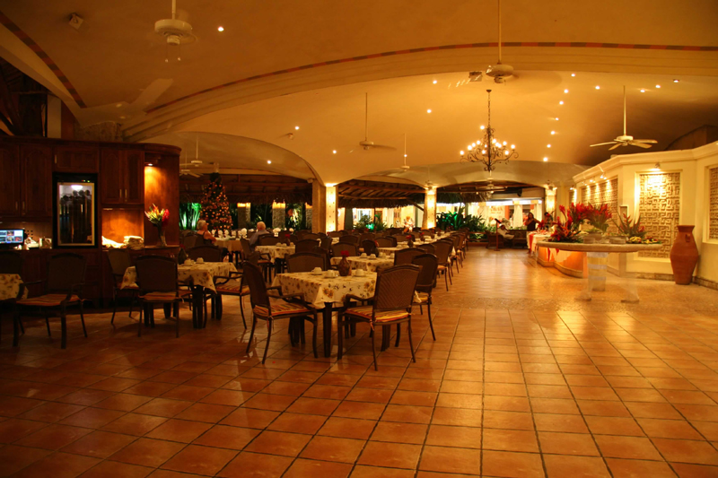 Tamarindo Diria Beach & Golf Resort