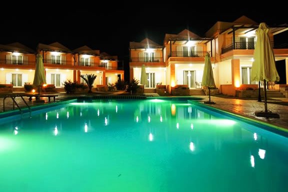 Avantis Suites Hotel