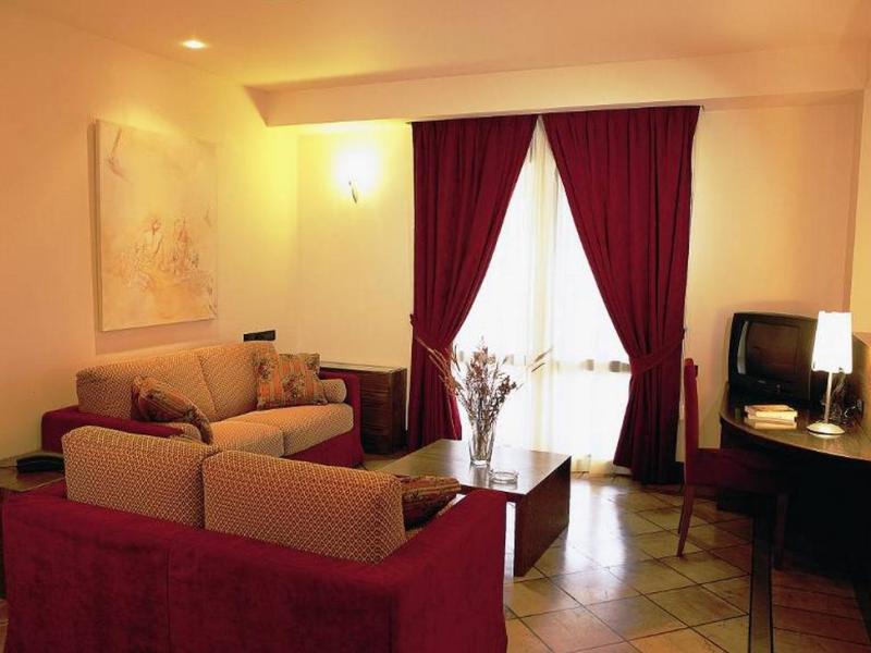 Avaris Hotel