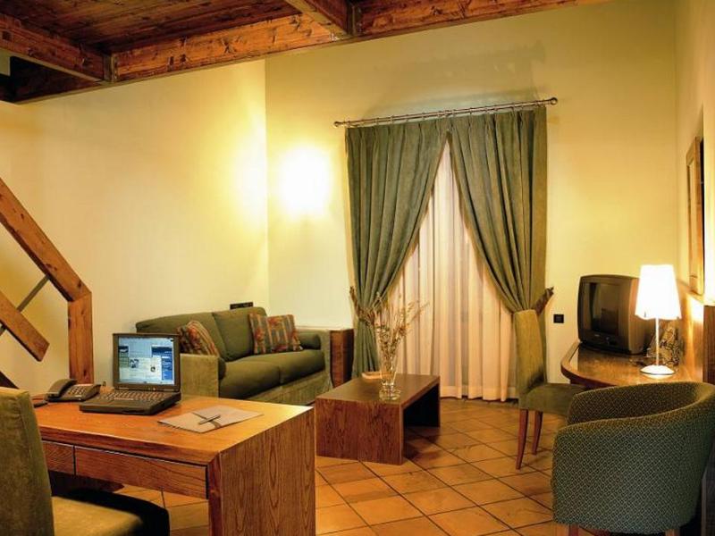 Avaris Hotel