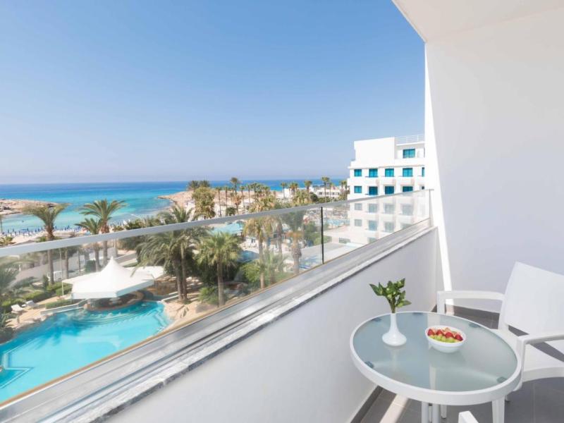 Tasia Maris Beach Hotel & Spa