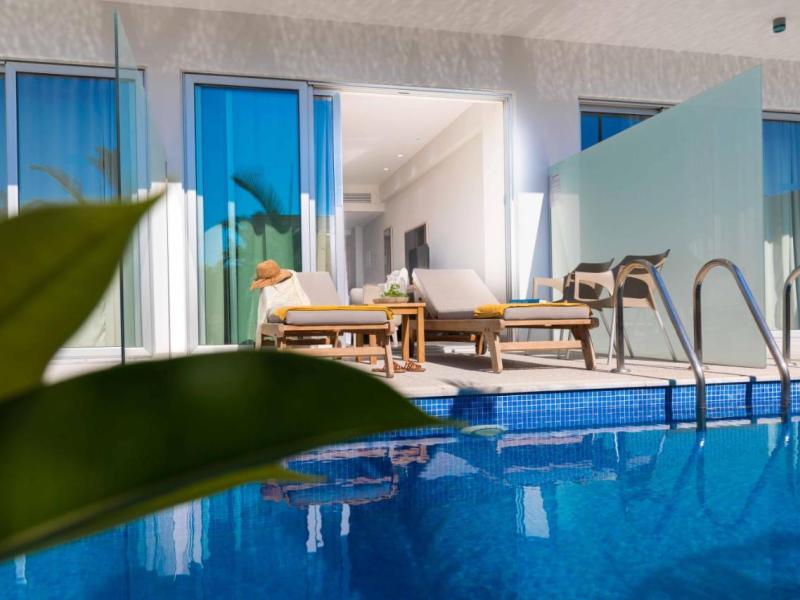 Tasia Maris Beach Hotel & Spa