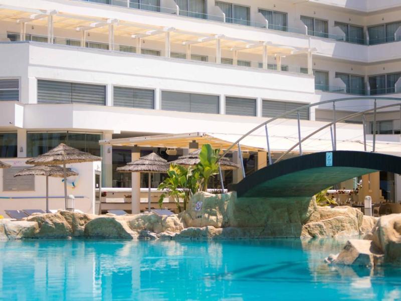 Tasia Maris Beach Hotel & Spa