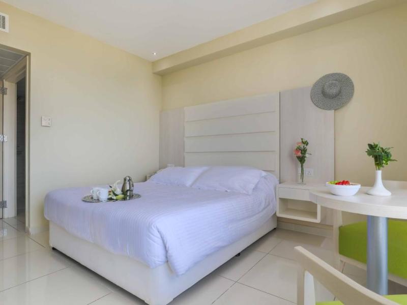 Tasia Maris Beach Hotel & Spa