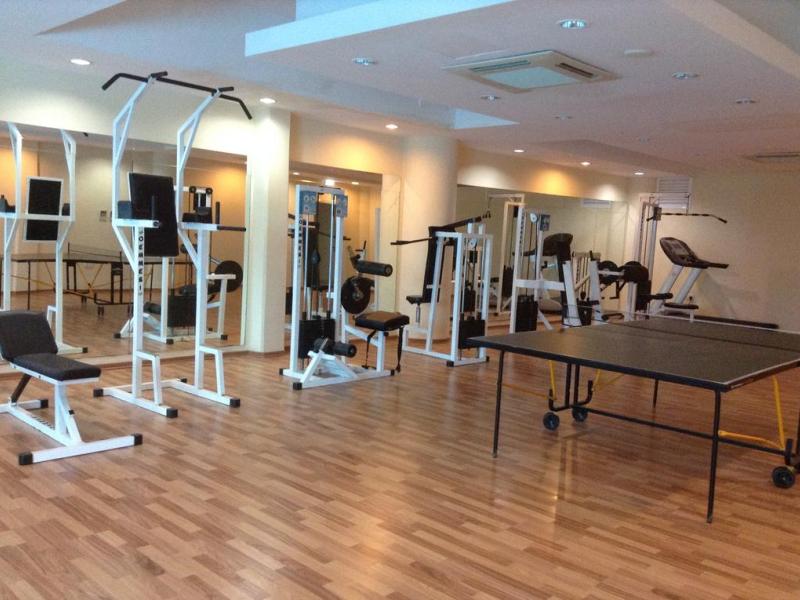 Tasia Maris Sands Hotel