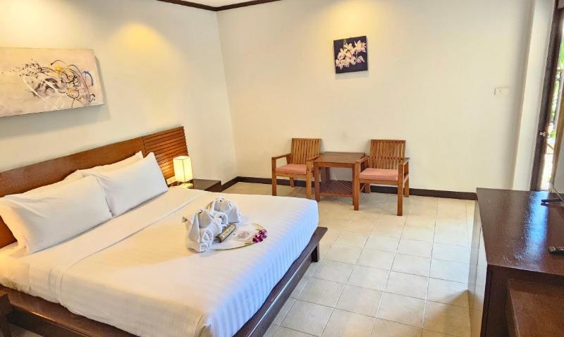 Thai House Beach Resort
