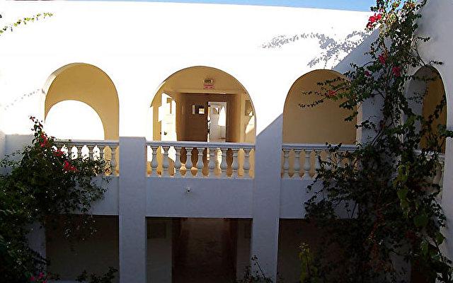 Thalassa Dar Zakarya