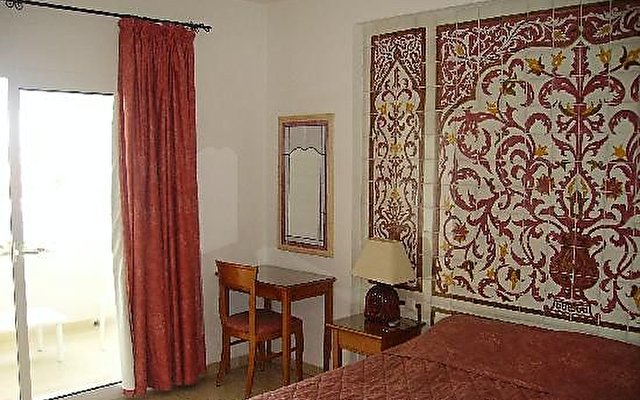 Thalassa Dar Zakarya