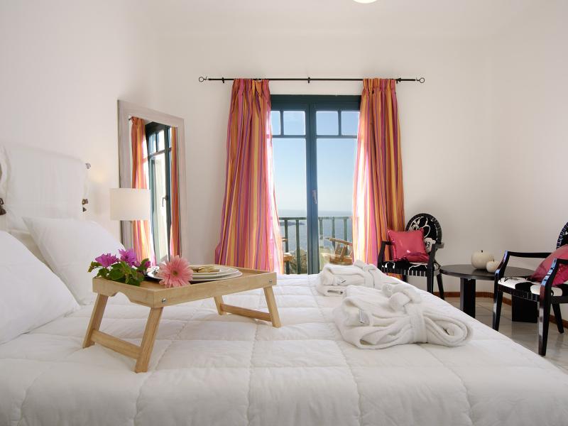 Tharroe of Mykonos Boutique Hotel