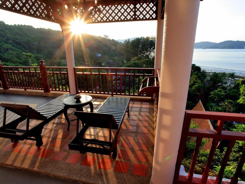 Thavorn Beach Village & Spa 