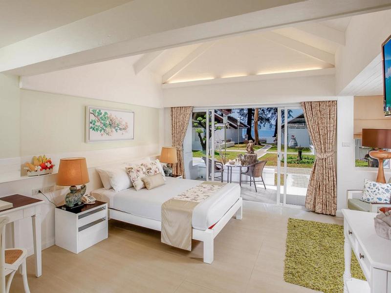 Thavorn Beach Village & Spa 