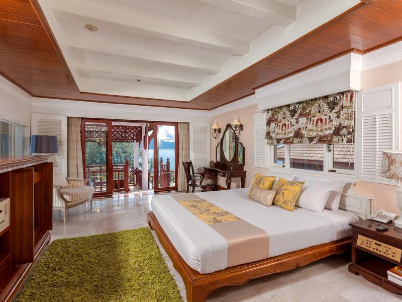 Thavorn Beach Village & Spa 