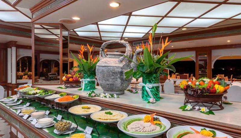 Thavorn Palm Beach Resort