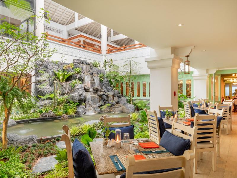 Thavorn Palm Beach Resort