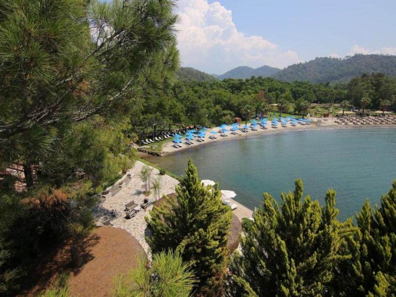 The Bay Beach Club & Port Sigla 