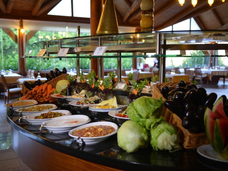 The Bay Beach Club & Port Sigla 