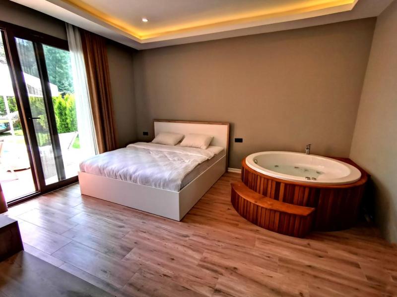 The Bay Beach Club & Port Sigla 