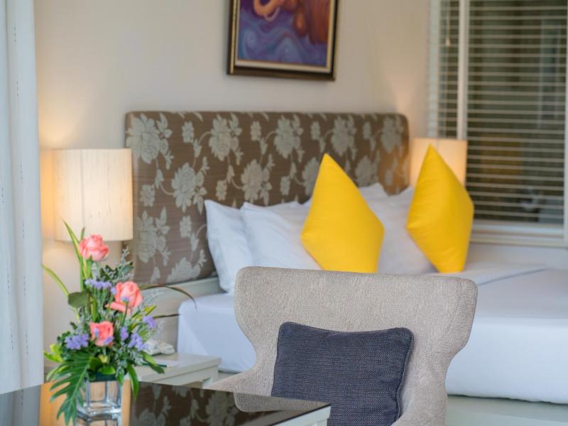 The Briza Beach Resort Khao Lak
