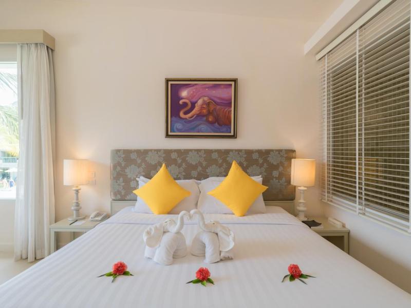 The Briza Beach Resort Khao Lak
