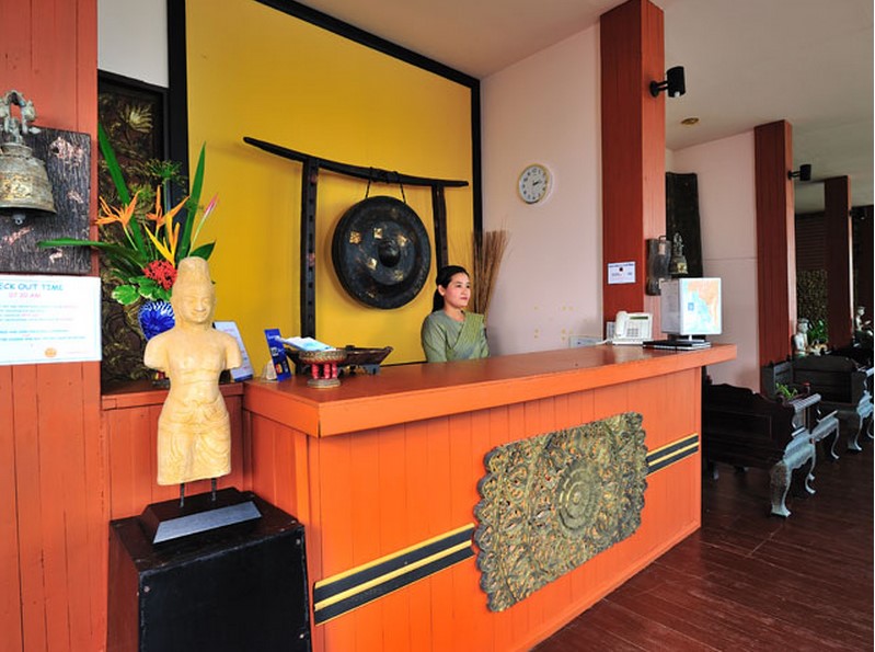 Koh Ngai Cliff Beach Resort