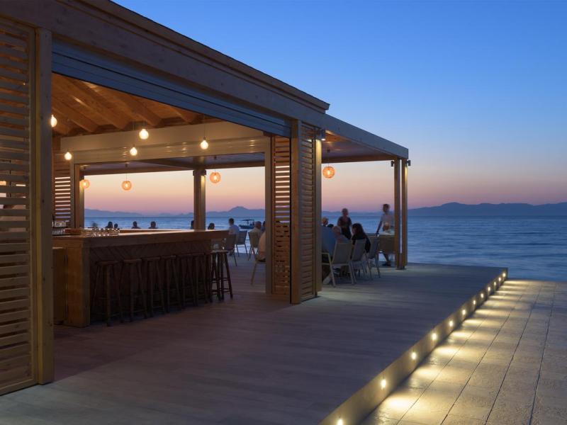 Avra Beach Resort Hotel & Bungalows