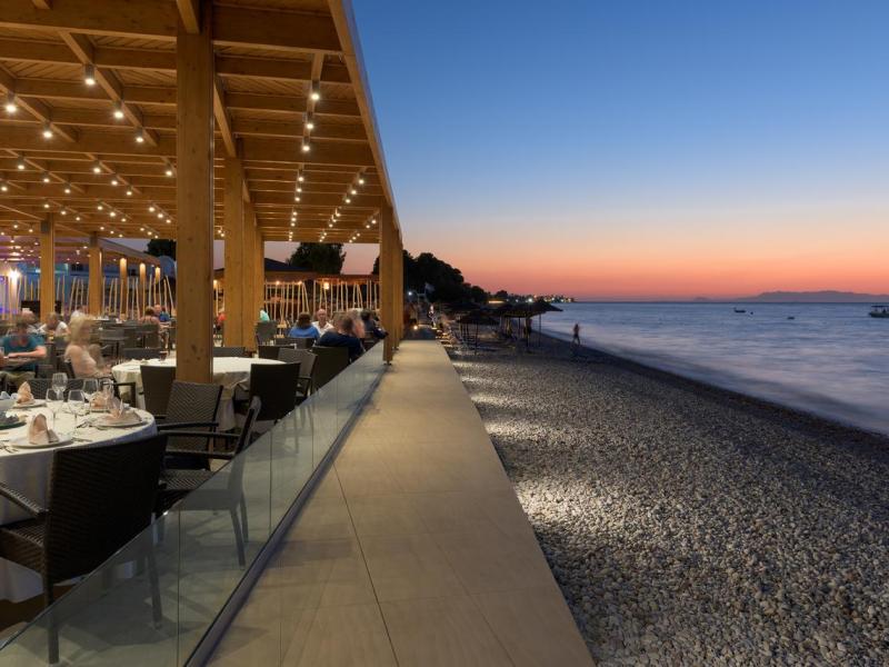 Avra Beach Resort Hotel & Bungalows