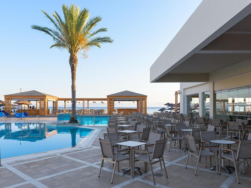 Avra Beach Resort Hotel & Bungalows
