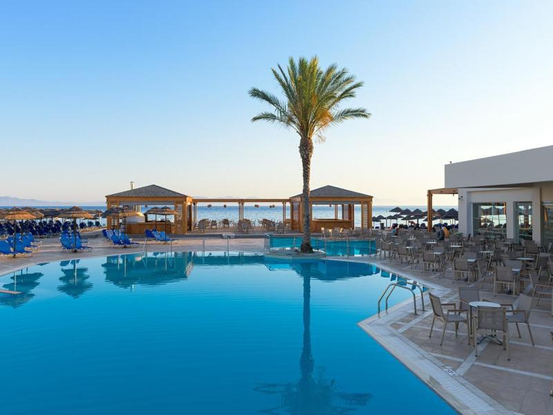 Avra Beach Resort Hotel & Bungalows